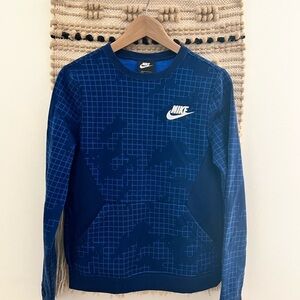 Nike Geometric Blue Crewneck Sweater with Pockets